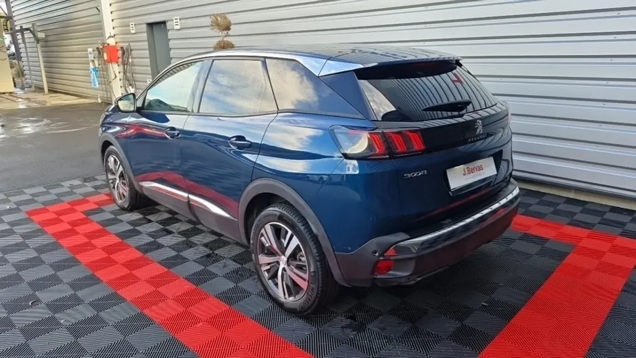 PEUGEOT 3008 -