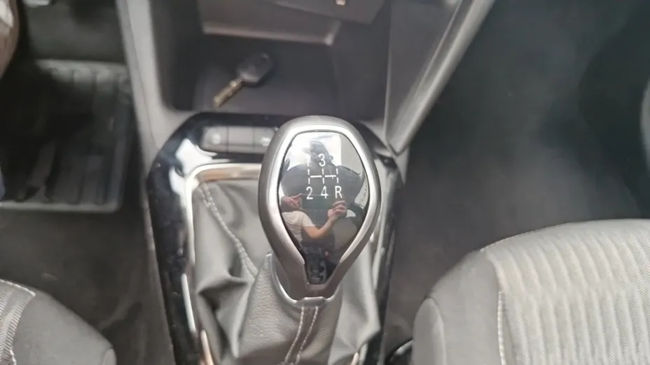 OPEL Corsa -