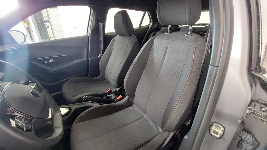 PEUGEOT 2008 -
