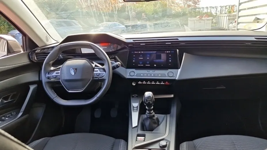 PEUGEOT 308 -