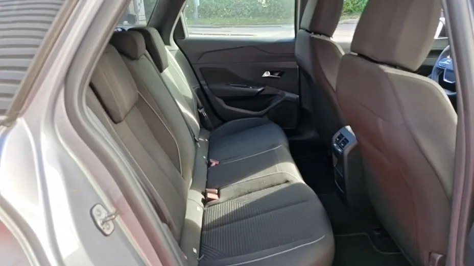 PEUGEOT 308 -