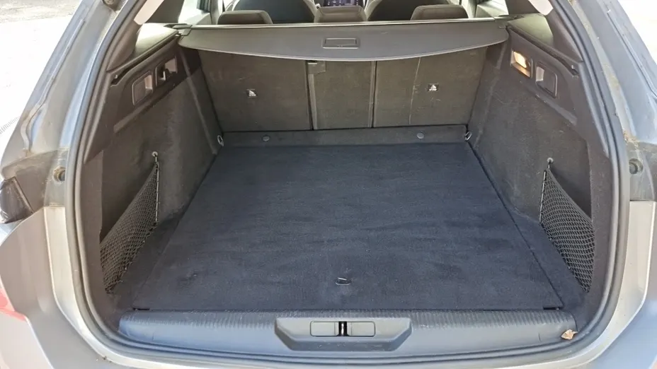 PEUGEOT 308 -