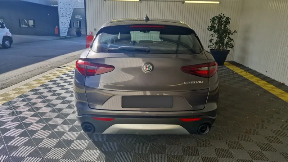 ALFA ROMEO Stelvio -