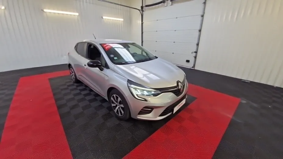 RENAULT Clio -