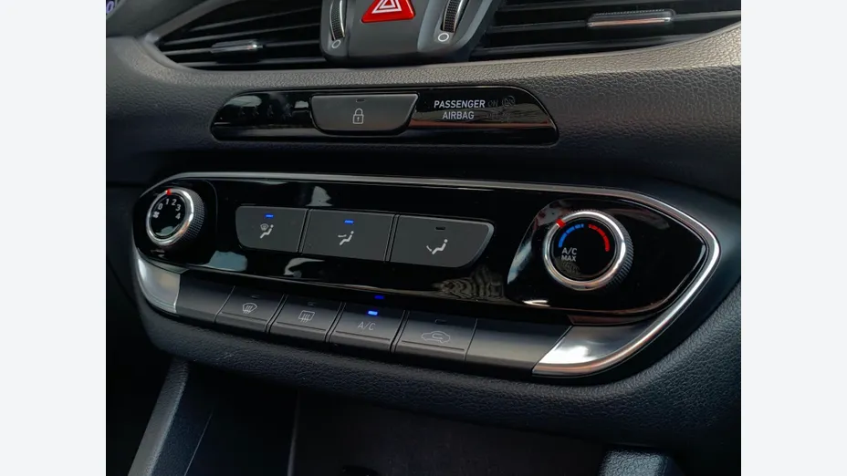 HYUNDAI i30 i30 1.0 T-GDI Modern