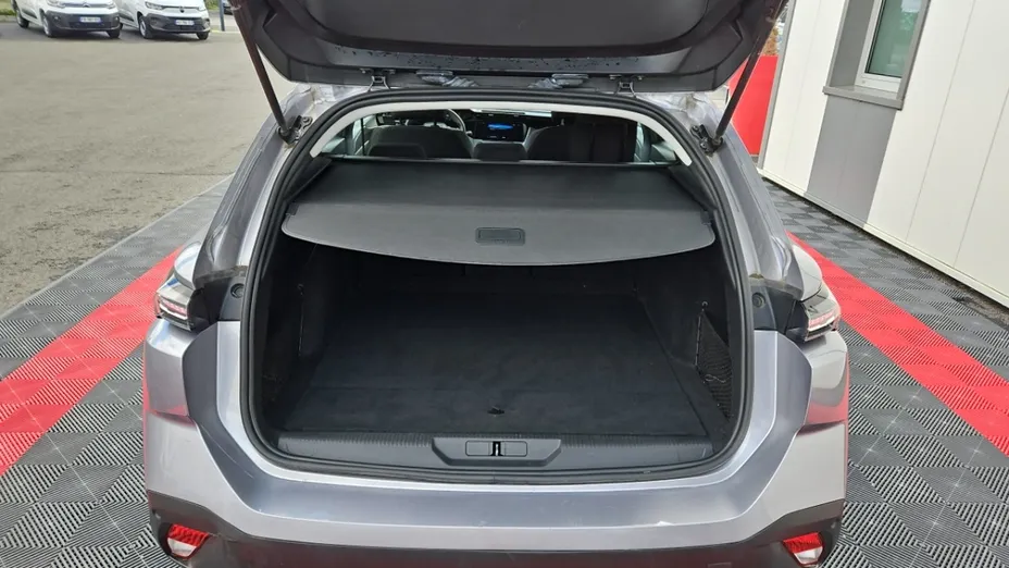 PEUGEOT 308 -