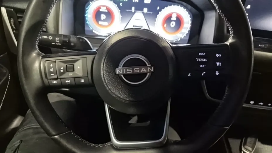 NISSAN Qashqai -