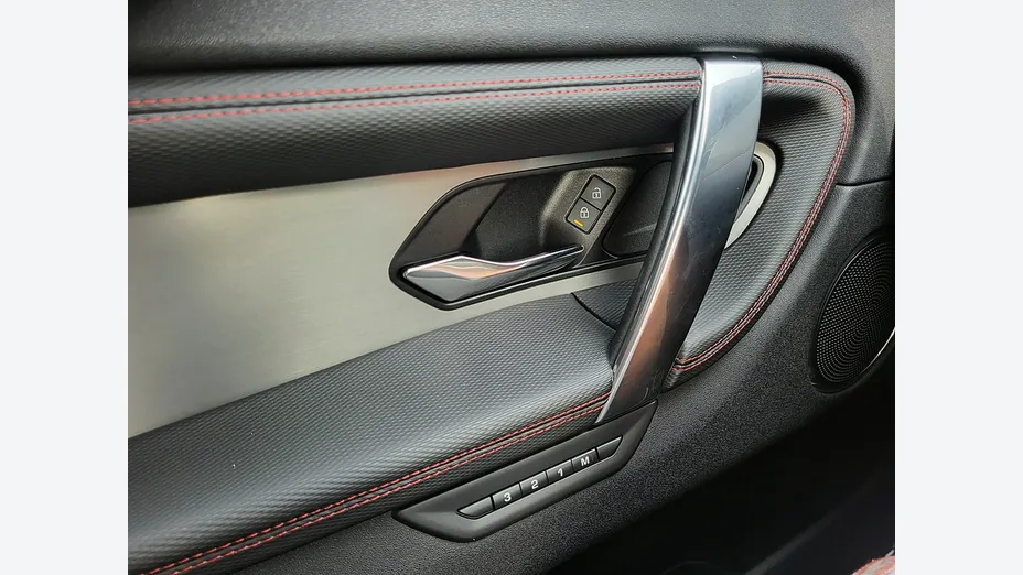 LAND ROVER Discovery Sport -