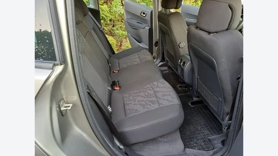 PEUGEOT 3008 -