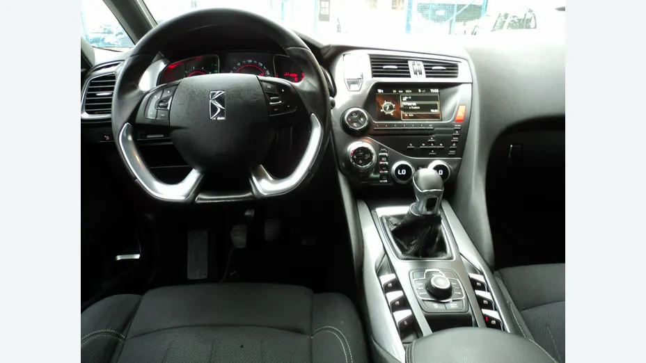 CITROEN DS5 -