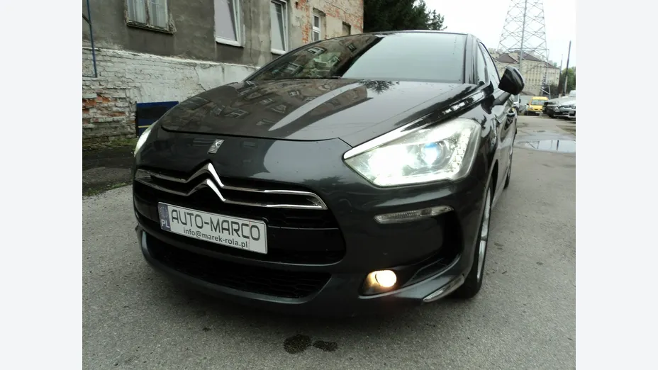 CITROEN DS5 -