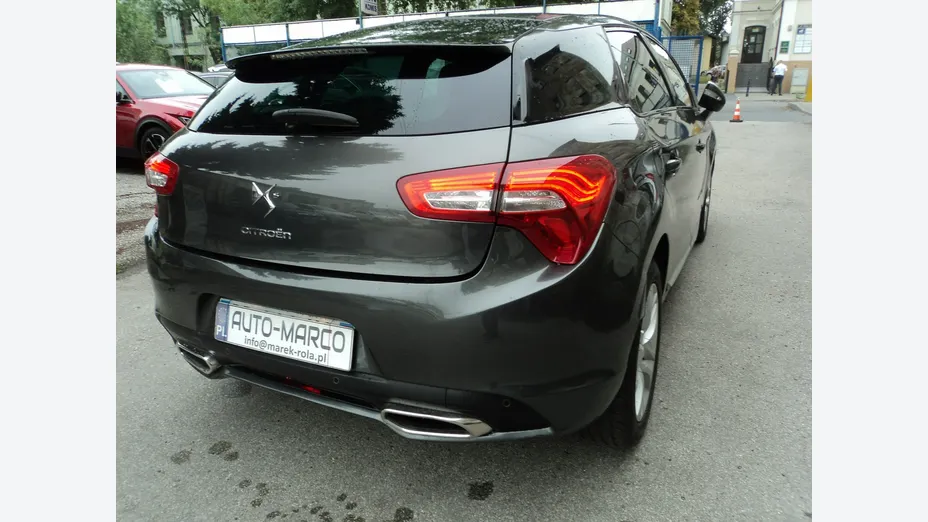 CITROEN DS5 -