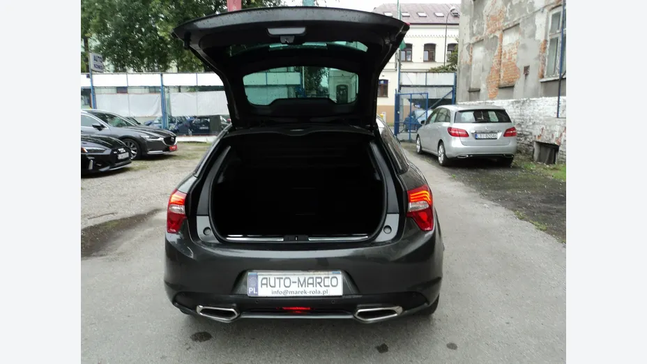 CITROEN DS5 -