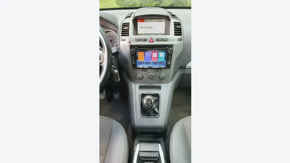 OPEL Zafira -