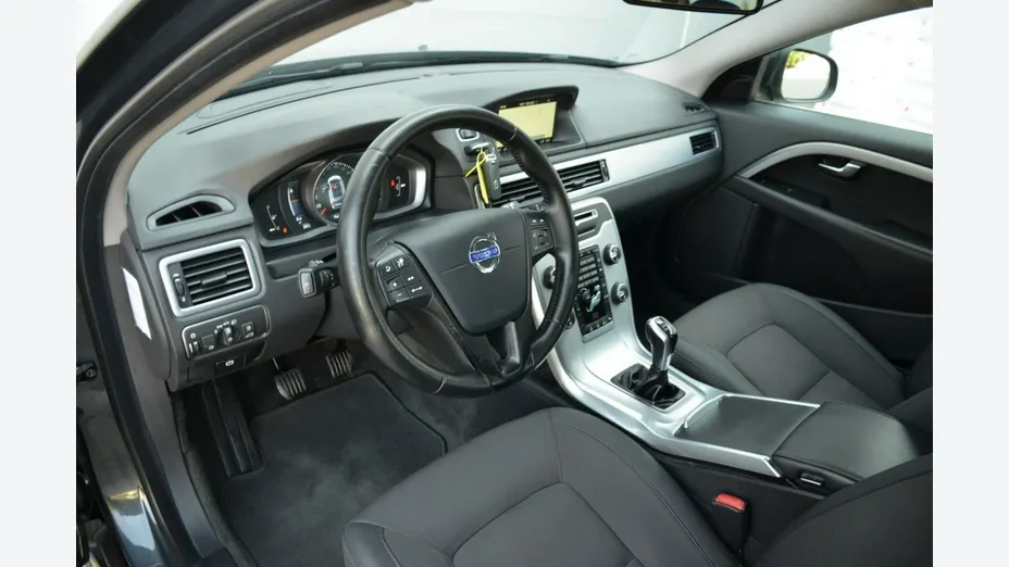VOLVO V70 -