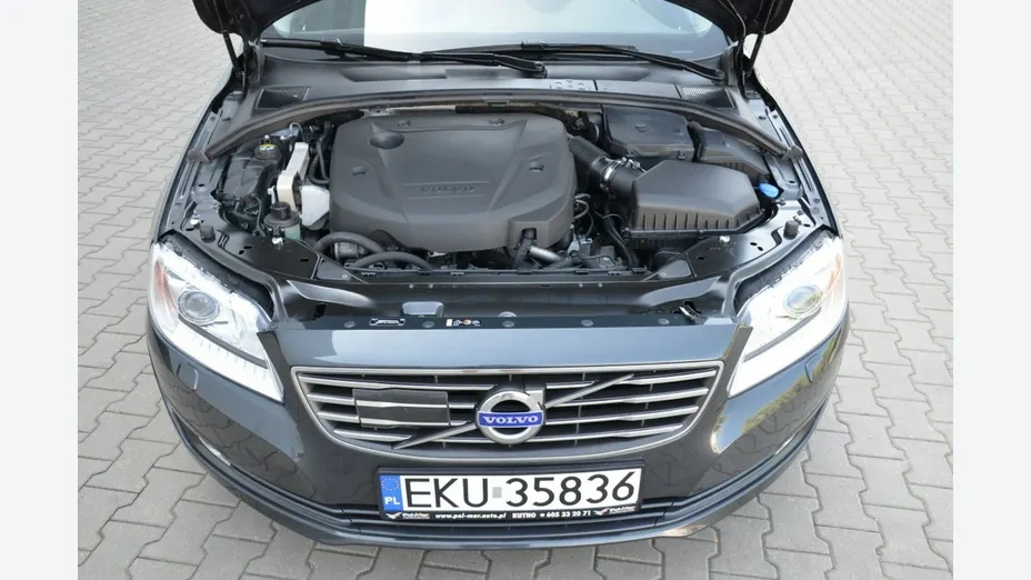 VOLVO V70 -