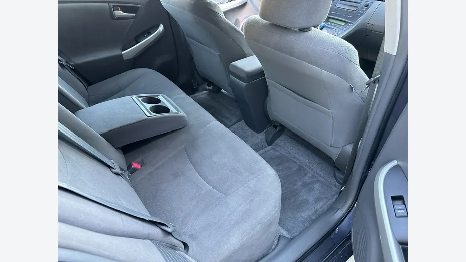 TOYOTA Prius -