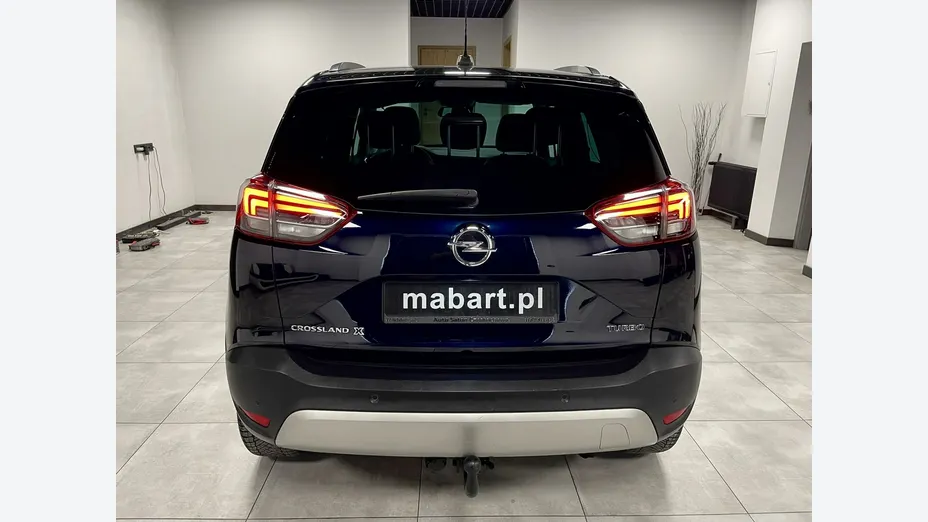 OPEL Crossland X -