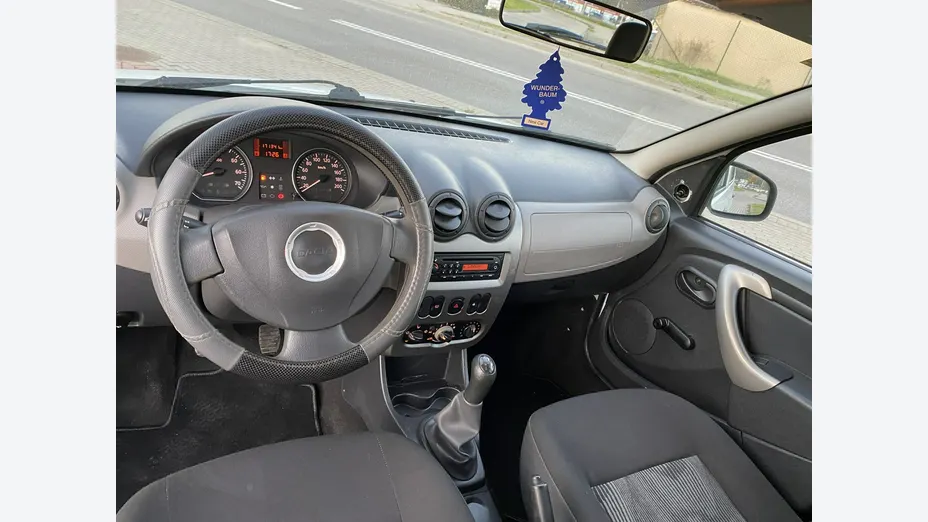 DACIA Sandero -