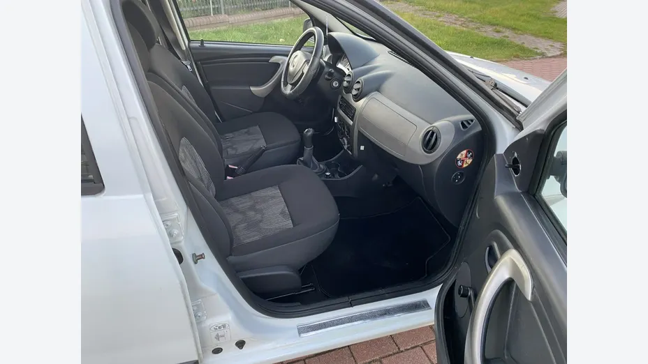 DACIA Sandero -