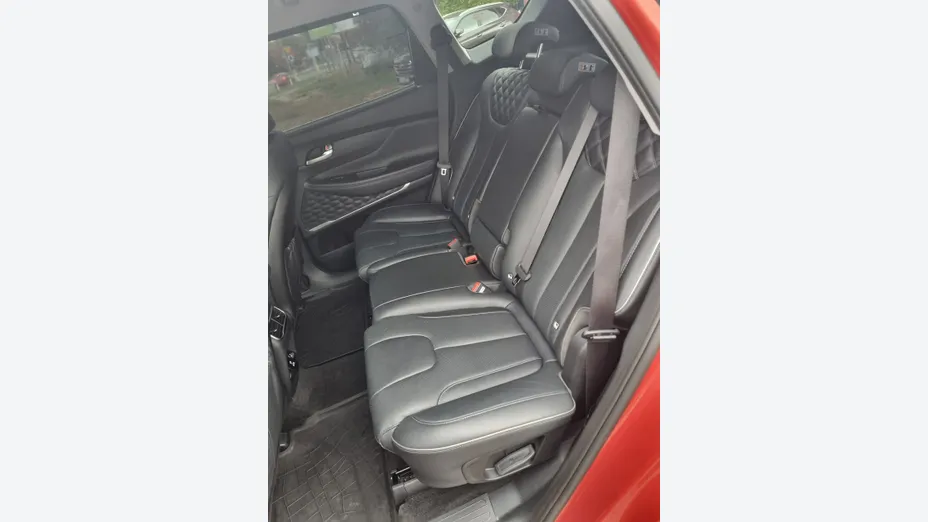 HYUNDAI Santa Fe -