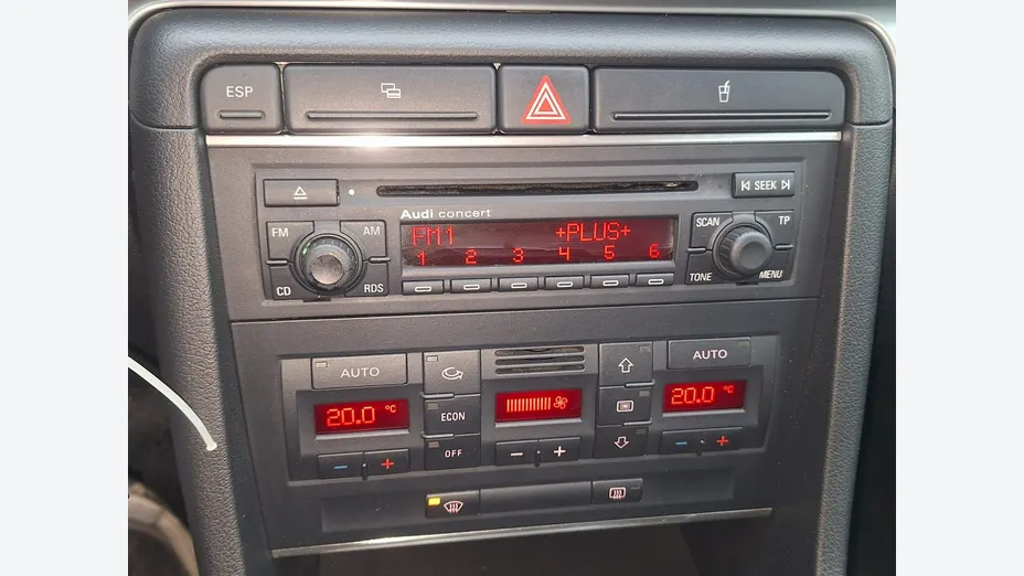 AUDI A4 -