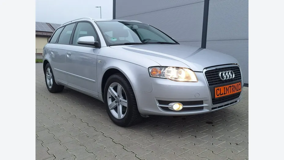 AUDI A4 -