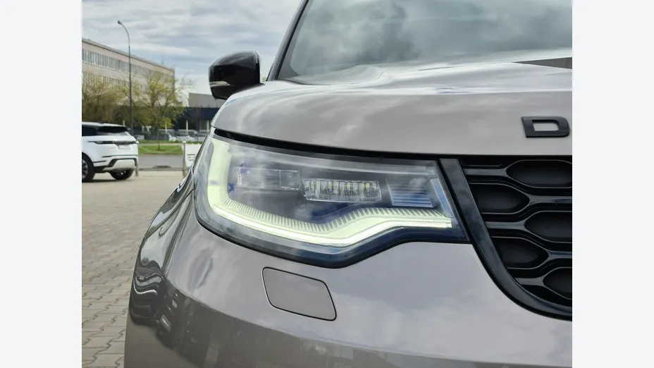 LAND ROVER Discovery -