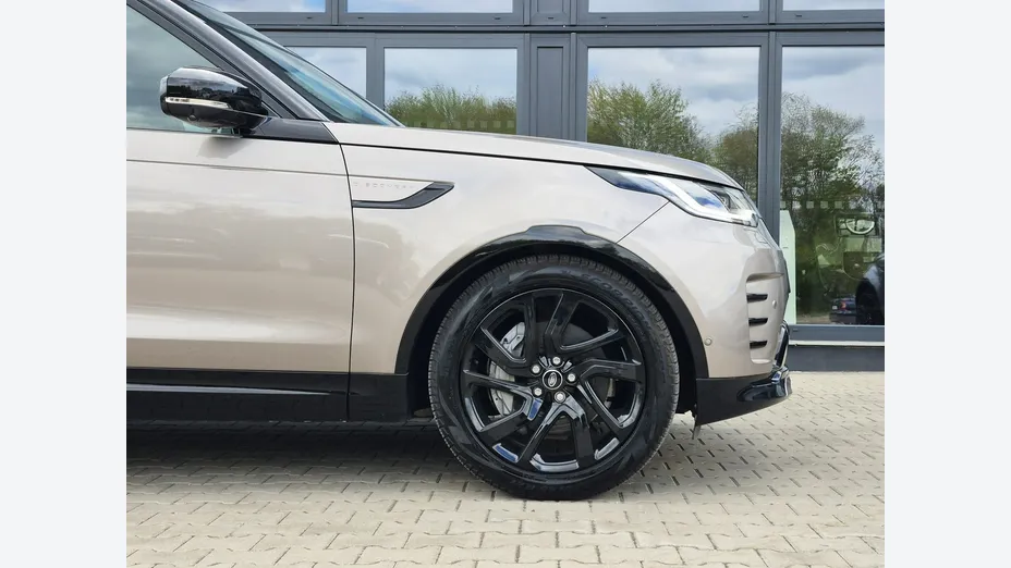 LAND ROVER Discovery -