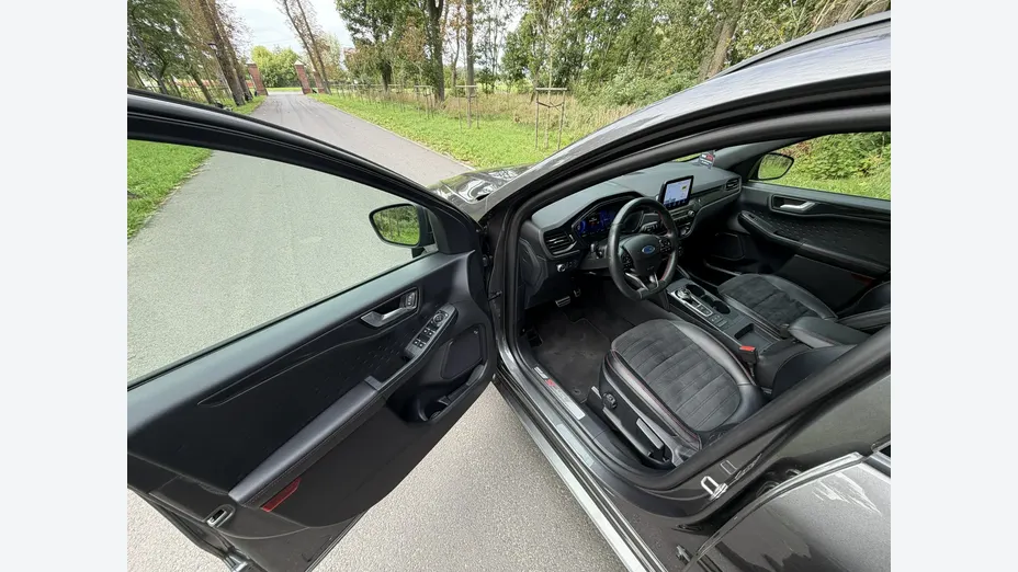 FORD Kuga -