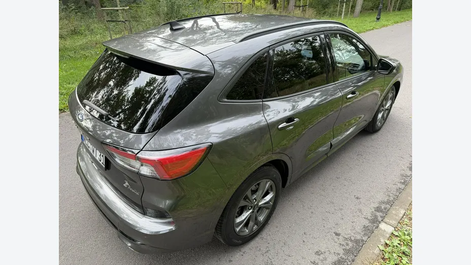 FORD Kuga -