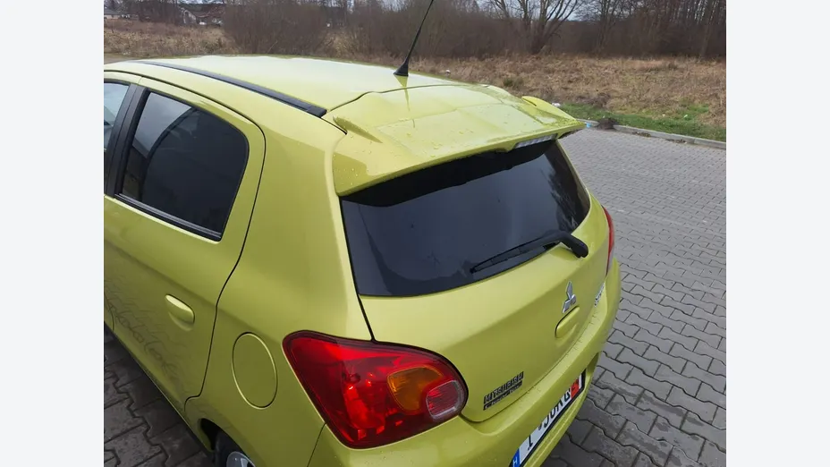 MITSUBISHI Space Star -