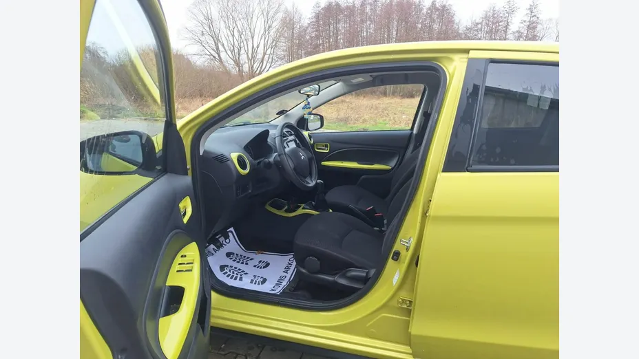 MITSUBISHI Space Star -