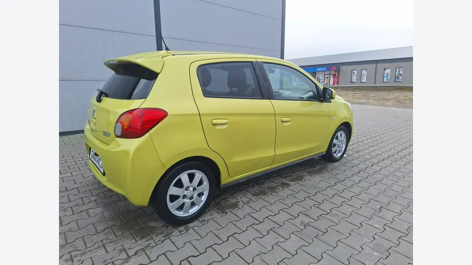 MITSUBISHI Space Star -