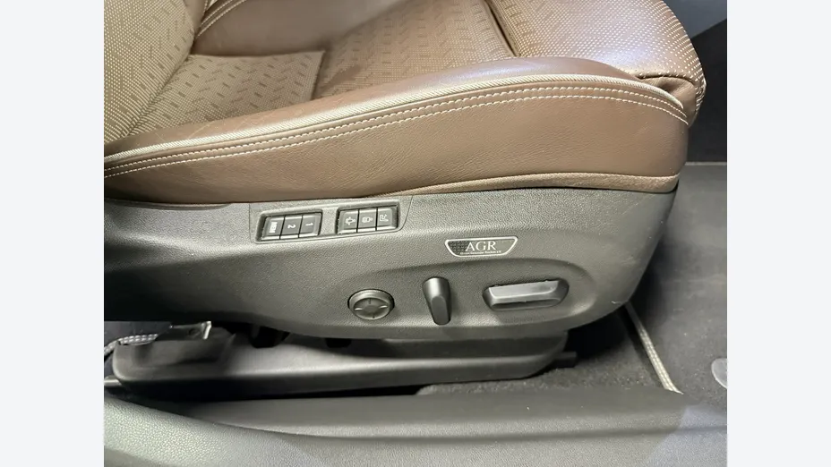 OPEL Insignia -