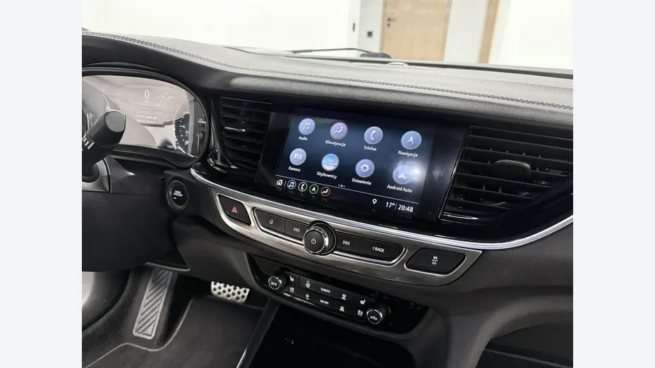 OPEL Insignia -
