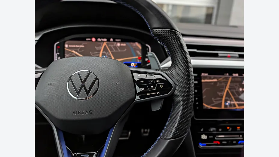 VOLKSWAGEN Arteon Arteon 2.0 TSI 4Motion R DSG