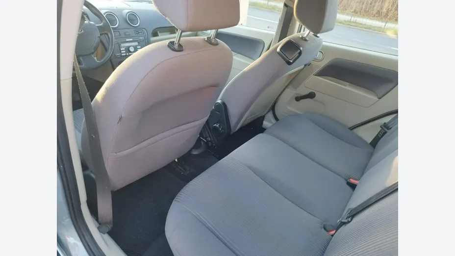FORD Fusion -