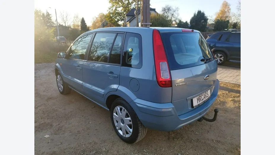 FORD Fusion -