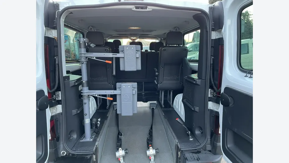 OPEL Vivaro -