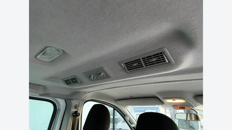 OPEL Vivaro -