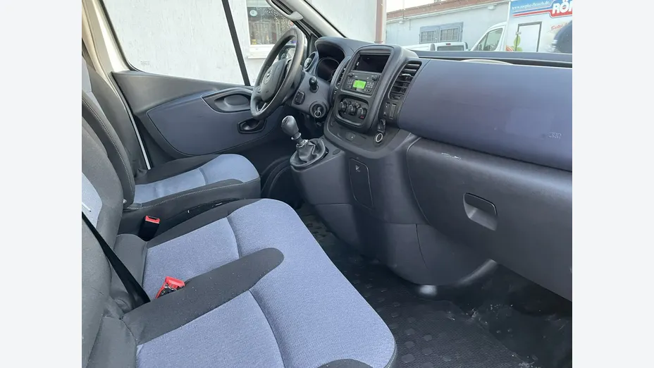 OPEL Vivaro -
