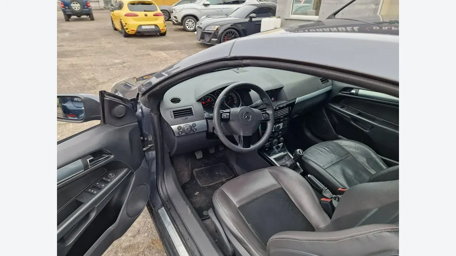 OPEL Astra -