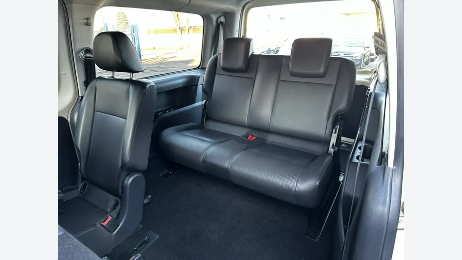 VOLKSWAGEN Caddy -