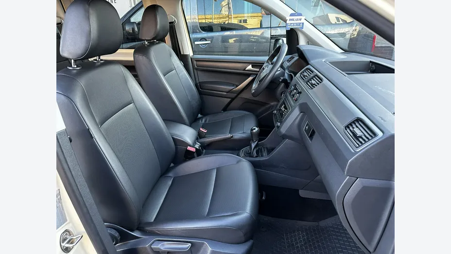 VOLKSWAGEN Caddy -