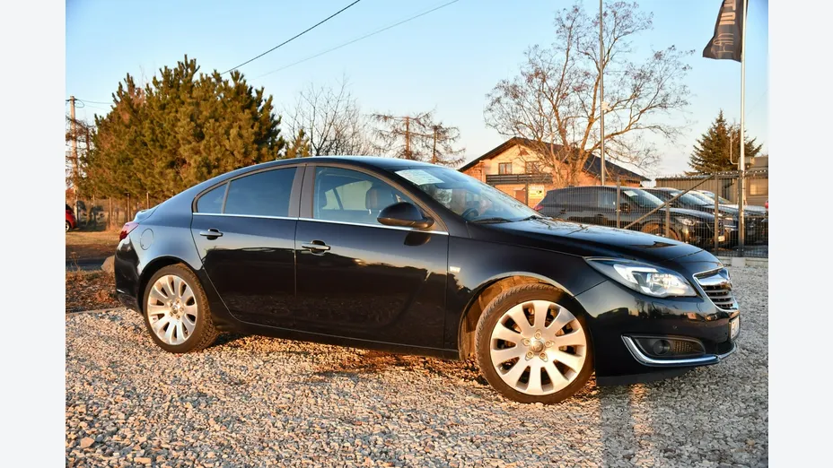 OPEL Insignia -