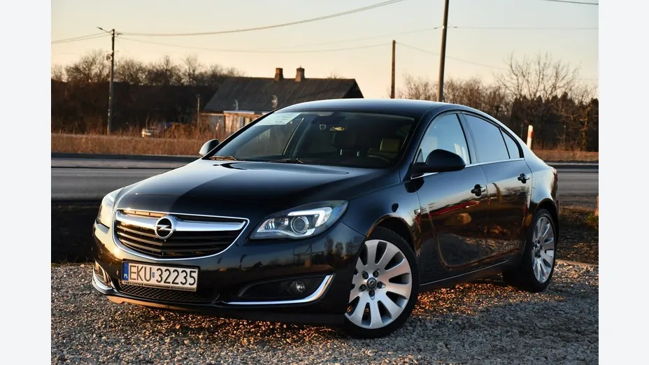 OPEL Insignia -
