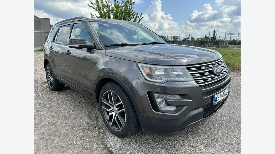 FORD Explorer -