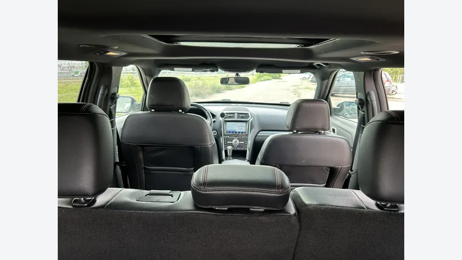FORD Explorer -