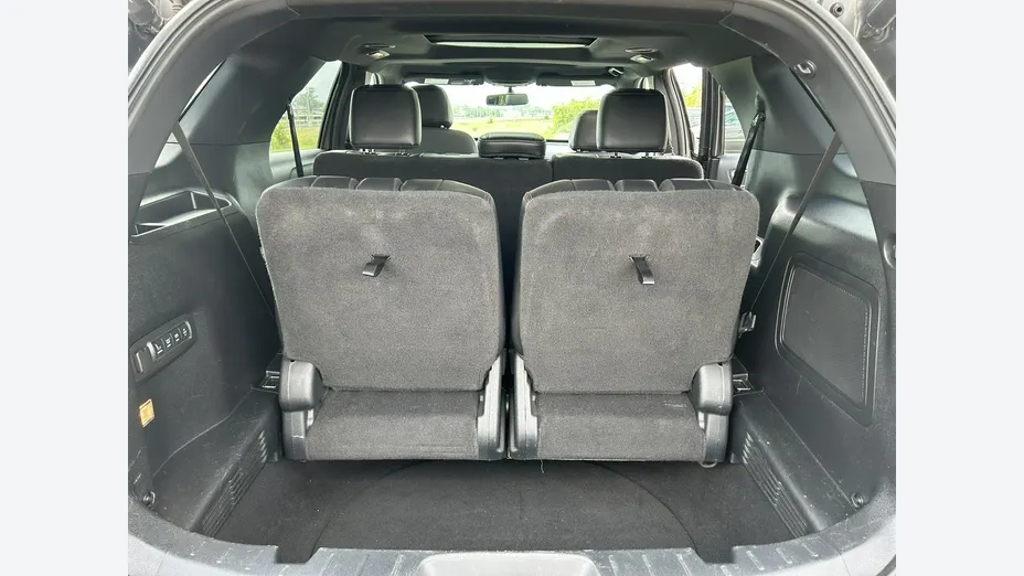 FORD Explorer -